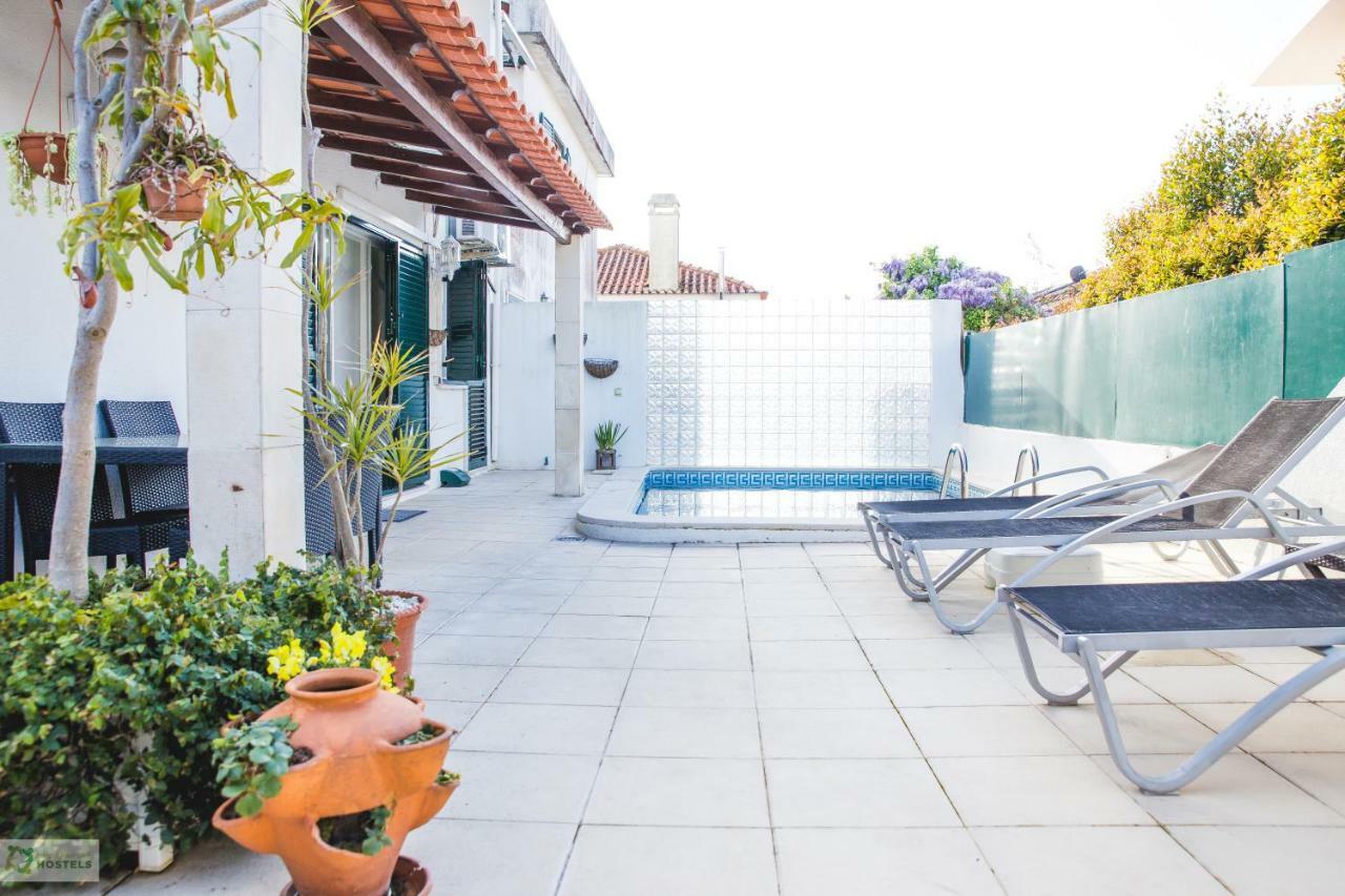 Help Yourself Hostels - Carcavelos Coast Exterior photo