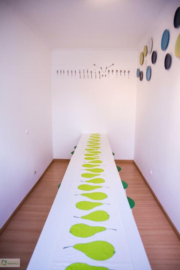 Help Yourself Hostels - Carcavelos Coast Exterior photo